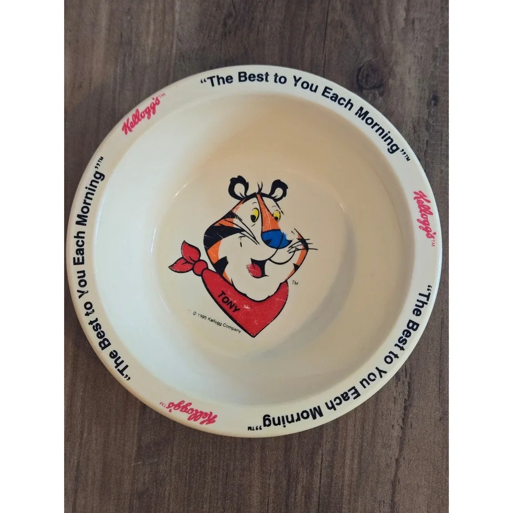 Vtg 1995 Kelloggs Cereal Bowls Set of 4 Tony Tiger Toucan Sam Corny Snap Crackle